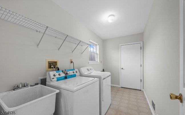 Interior, Utility Closets, Washer