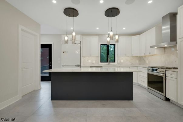 Interior, Kitchen, Pendant Lights, Recessed Lighting, Stainless Steel Appliances