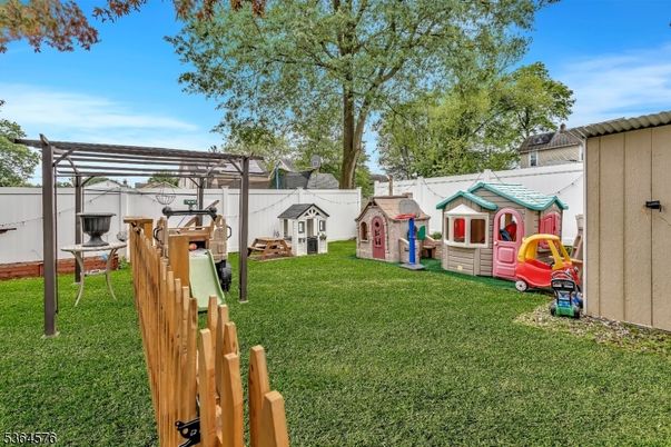 Backyard, Exterior, Playground