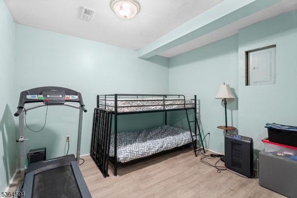 Bedroom, Fitness Equipment, Interior, Wood Texture Flooring