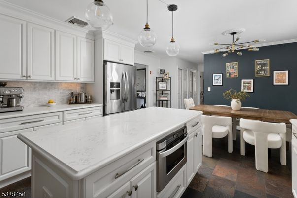 Dining room, Interior, Kitchen, Pendant Lights, Stainless Steel Appliances