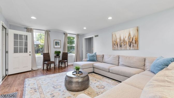 Interior, Living room, Recessed Lighting, Wood Texture Flooring