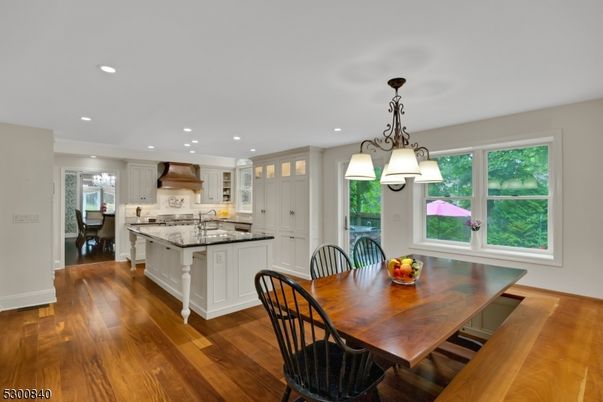 Chandelier, Dining room, Interior, Kitchen, Recessed Lighting, Wood Texture Flooring