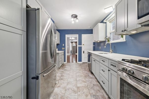 Interior, Kitchen, Stainless Steel Appliances