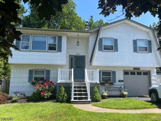 Attached, Exterior, Facade, Raised Ranch