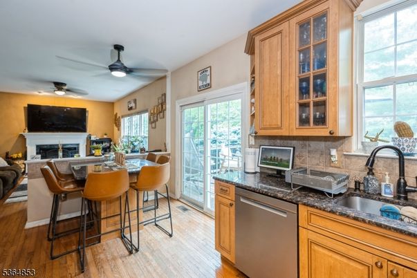 Fireplace, Interior, Kitchen, Wood Texture Flooring