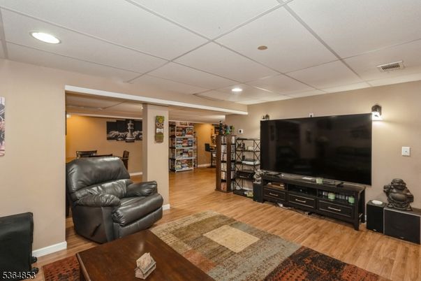 Interior, Recessed Lighting, Wood Texture Flooring