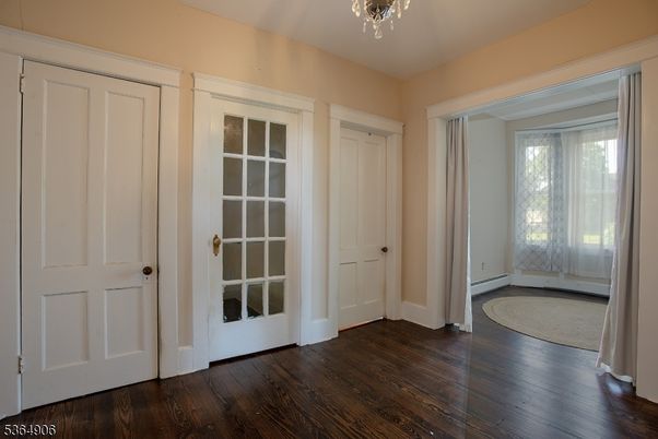 Chandelier, Empty room, Interior, Wood Texture Flooring