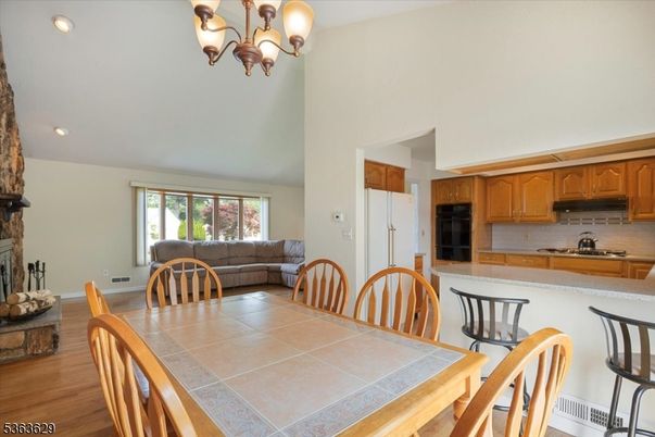 Chandelier, Dining room, Interior, Kitchen, Recessed Lighting, Wood Texture Flooring