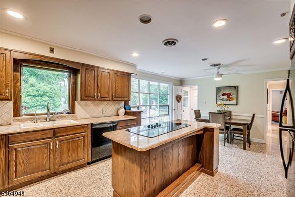 Dining room, Interior, Kitchen, Recessed Lighting