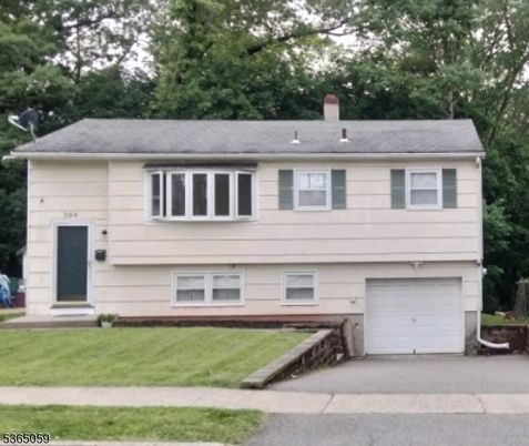 Attached, Exterior, Facade, Raised Ranch