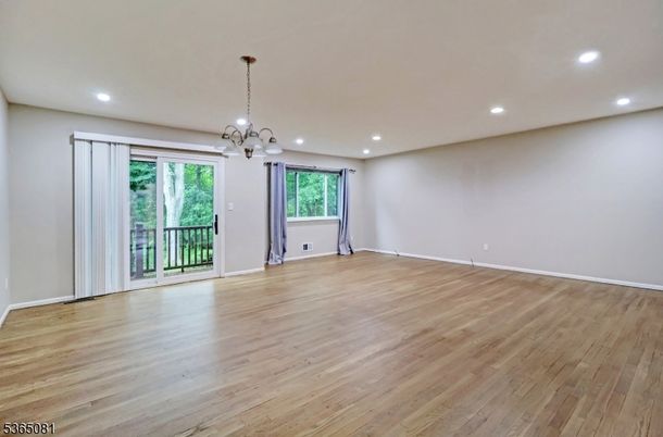 Chandelier, Empty room, Interior, Recessed Lighting, Wood Texture Flooring