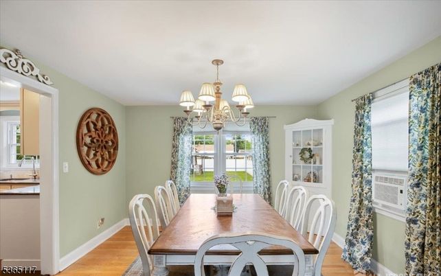 Chandelier, Dining room, Interior, Wood Texture Flooring