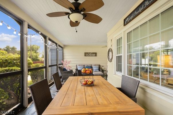 Dining room, Interior