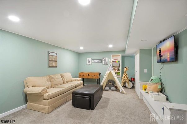 Game Room, Interior, Living room, Recessed Lighting