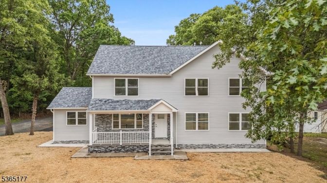 Backyard, Exterior, Facade, Farmhouse