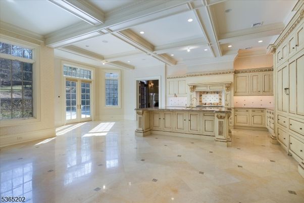 Empty room, Interior, Kitchen, Recessed Lighting