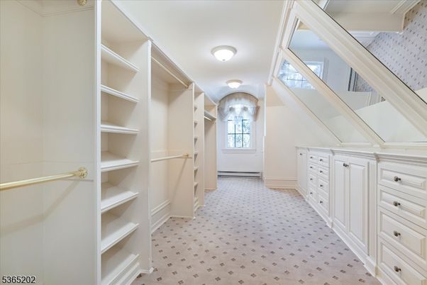 Chandelier, Interior, Walk-in Closets