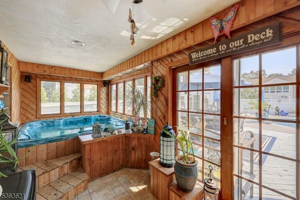 Hot Tub, Interior, Recessed Lighting, Wooden Walls