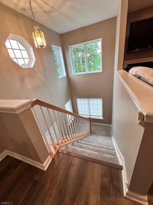 Interior, Pendant Lights, Wood Texture Flooring