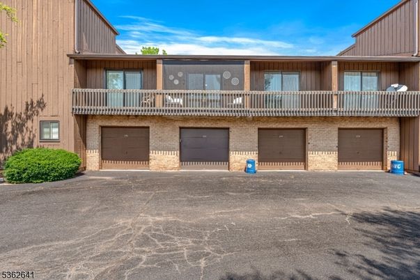 Attached, Exterior, Facade, Brick Facade, Modern
