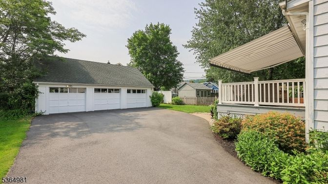 Backyard, Detached Garage, Exterior