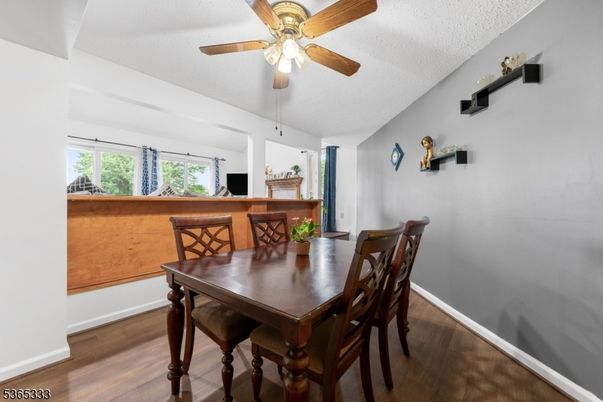 Dining room, Interior, Wood Texture Flooring