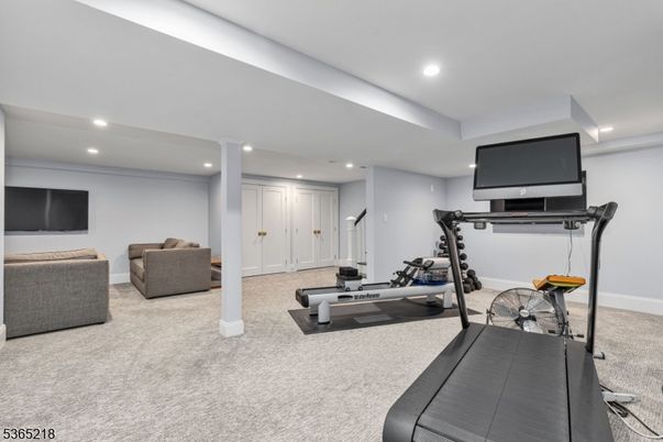 Fitness Equipment, Interior, Recessed Lighting