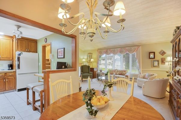 Chandelier, Dining room, Interior, Kitchen, Living room