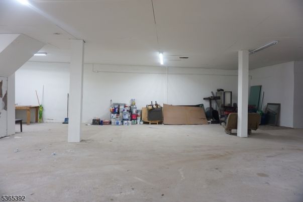 Fitness Equipment, Interior, Recessed Lighting