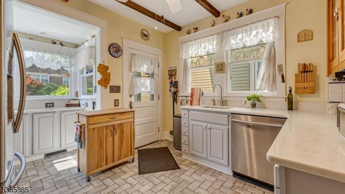 Interior, Kitchen, Stainless Steel Appliances