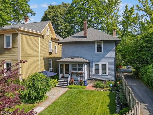 Backyard, Exterior, Facade, American Foursquare