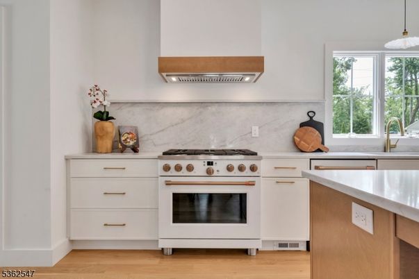 Interior, Kitchen, Pendant Lights, Stainless Steel Appliances, Wood Texture Flooring