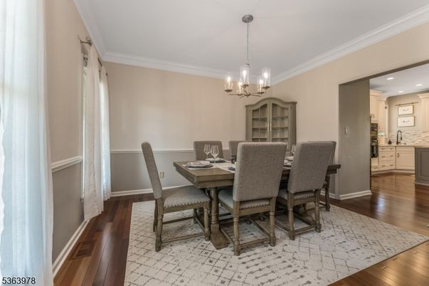 Chandelier, Dining room, Interior, Kitchen, Pendant Lights, Recessed Lighting, Wood Texture Flooring