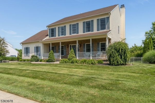 Backyard, Exterior, Facade, Georgian