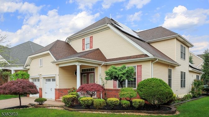 Attached, Exterior, Facade, Solar Panels, Queen Anne Victorian