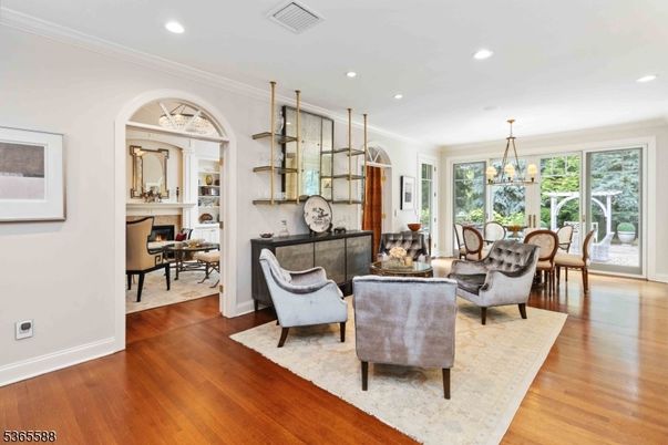 Chandelier, Dining room, Interior, Living room, Pendant Lights, Recessed Lighting, Wood Texture Flooring