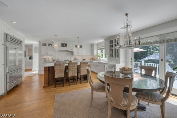 Chandelier, Dining room, Interior, Kitchen, Pendant Lights, Recessed Lighting, Wood Texture Flooring