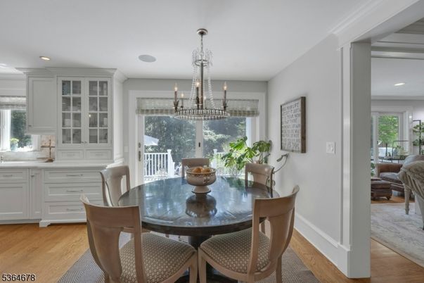 Chandelier, Dining room, Interior, Recessed Lighting, Wood Texture Flooring