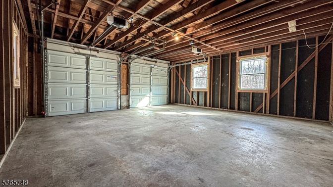 Garage, Interior, Wooden Beams, Wooden Ceilings