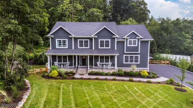 Backyard, Exterior, Facade, Farmhouse