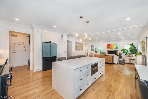 Interior, Kitchen, Living room, Pendant Lights, Recessed Lighting, Wood Texture Flooring