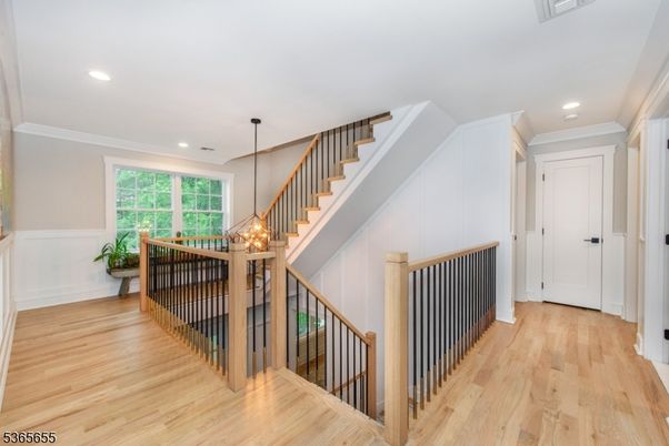 Interior, Pendant Lights, Recessed Lighting, Wood Texture Flooring