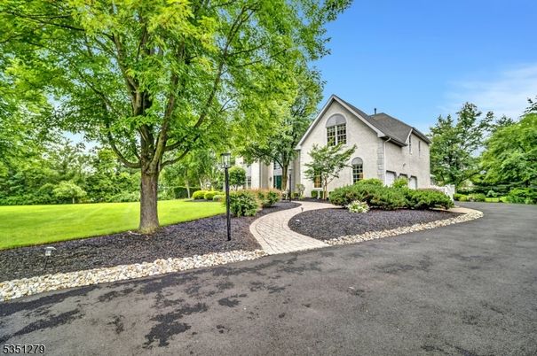 Backyard, Exterior, Facade, French Provincial
