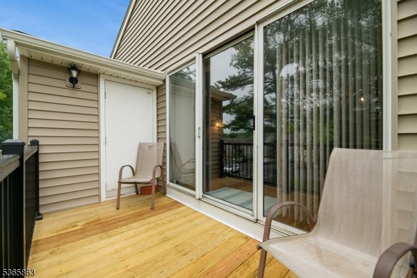 Exterior, Wood Texture Flooring