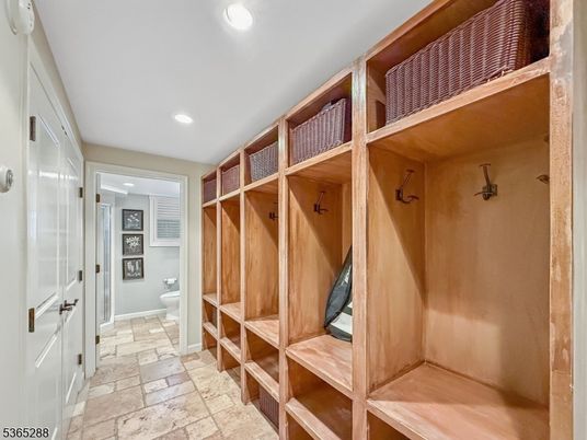 Bathroom, Interior, Recessed Lighting, Walk-in Closets