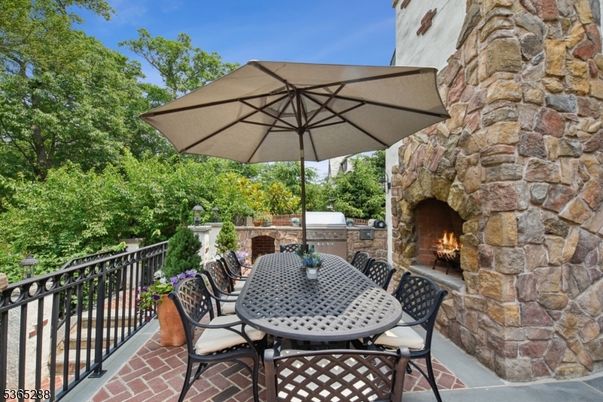 Exterior, Fireplace
