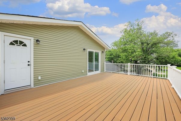 Exterior, Wood Texture Flooring