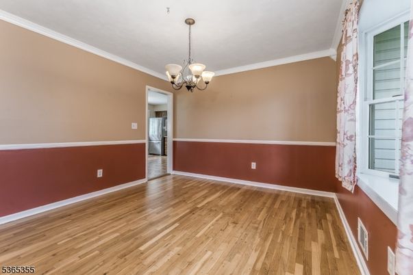 Chandelier, Empty room, Interior, Wood Texture Flooring