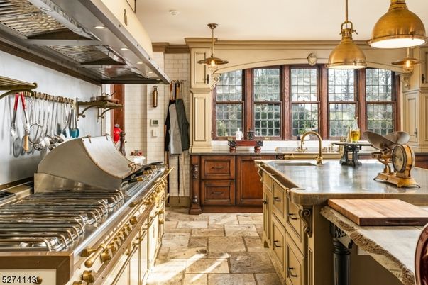 Interior, Kitchen, Pendant Lights, Stainless Steel Appliances